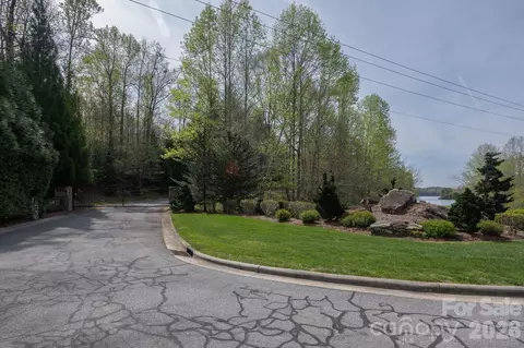 103 Big Tree Way, Nebo, NC 28761 photo 2