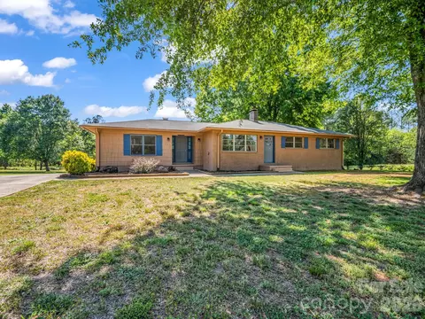 2521 Cat Square Rd, Vale, NC 28168