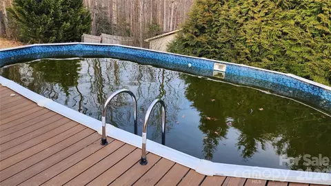 Exterior - 200 Park Pl, Morganton, NC 28655 photo 6 of 6