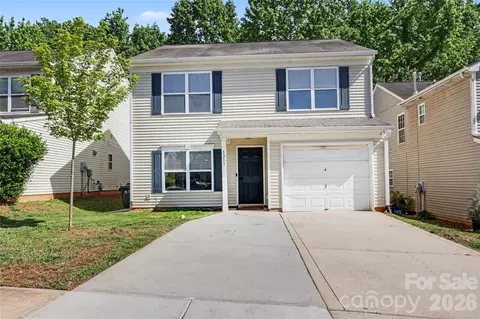 1213 Allegiance Dr, Charlotte, NC 28217