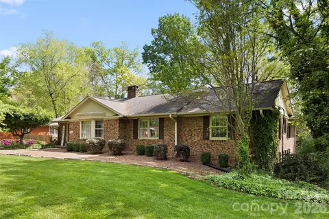 828 N 6th St, Albemarle, NC 28001