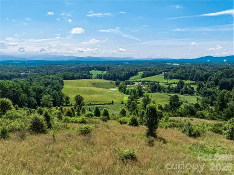 35 Felmet Rd, Marshall, NC 28753