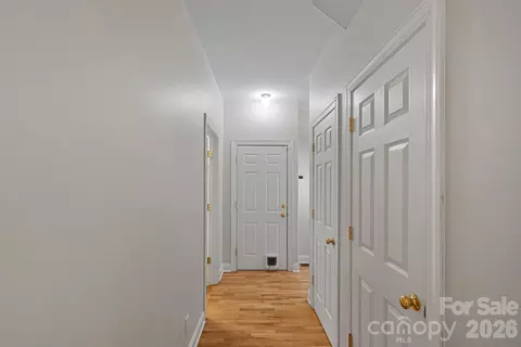 Entry Way - 3889 Granite St, Terrell, NC 28682 photo 2 of 4