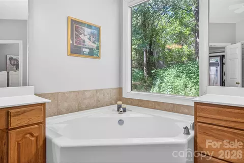 Bath - 3889 Granite St, Terrell, NC 28682 photo 2 of 5
