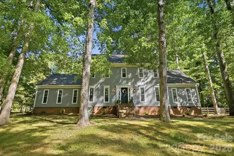 11103 Idlewild Rd, Matthews, NC 28105