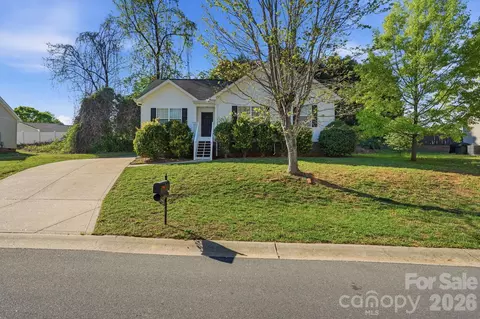 2432 Terra Dr, Gastonia, NC 28054
