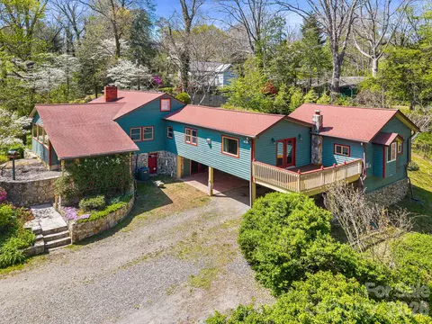 114 Walker St, Black Mountain, NC 28711
