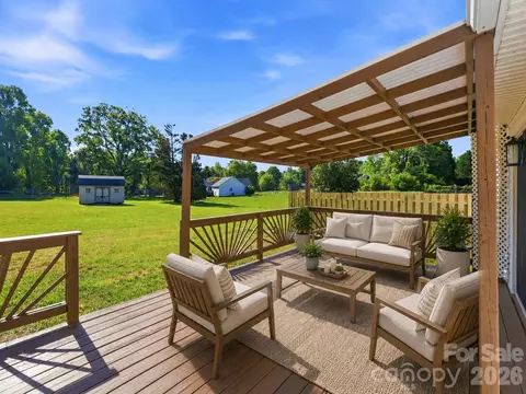 Exterior - 612 Meadowview Dr, Monroe, NC 28110 photo 4 of 4