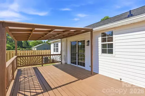 Exterior - 612 Meadowview Dr, Monroe, NC 28110 photo 1 of 4