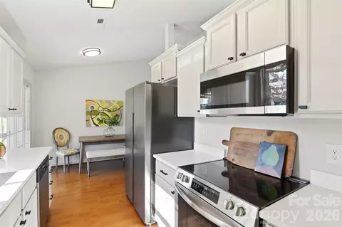 Kitchen - 612 Meadowview Dr, Monroe, NC 28110 photo 3 of 4