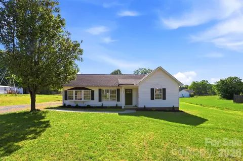 612 Meadowview Dr, Monroe, NC 28110