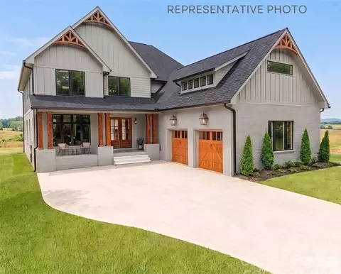 3032 Northampton Dr, Charlotte, NC 28210