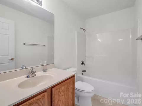 Bath - 23 Tutor Ln, Brevard, NC 28712 photo 3 of 3