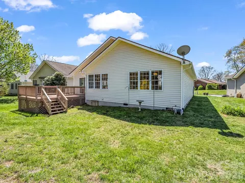Exterior - 23 Tutor Ln, Brevard, NC 28712 photo 4 of 6