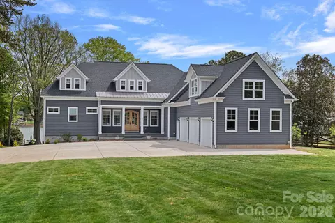 541 Isle Of Pines Rd, Mooresville, NC 28117