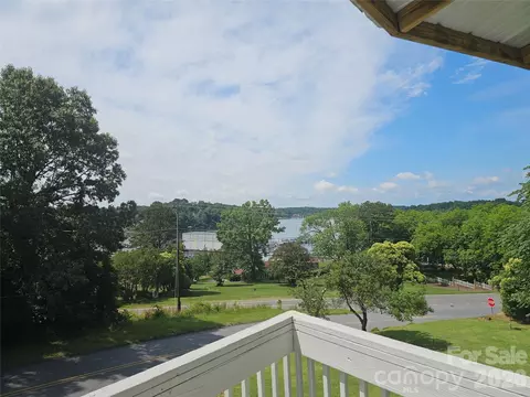 View/Area - 500 Steel Bridge Loop, Hickory, NC 28601 photo 4 of 4