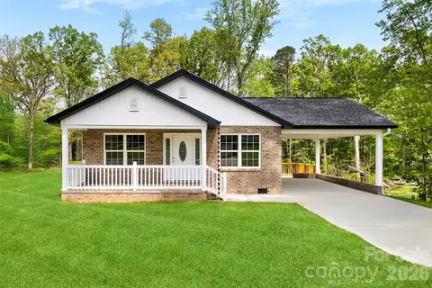 108 W Iowa Ave, Bessemer City, NC 28016