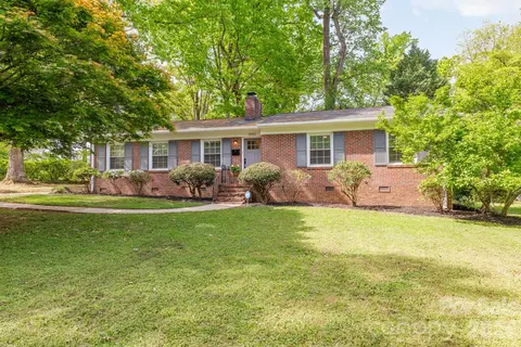 1940 Lansdale Dr, Charlotte, NC 28205