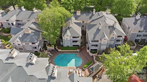 308 Queens 32 Rd #32, Charlotte, NC 28204