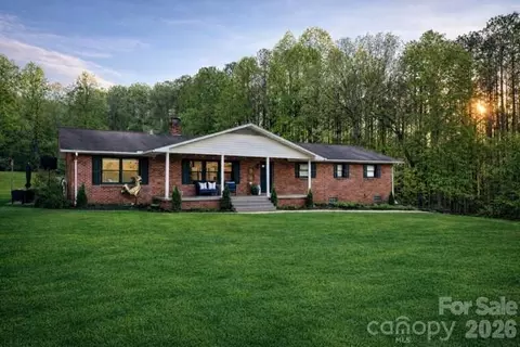 150 Little Creek Dr, Nebo, NC 28761