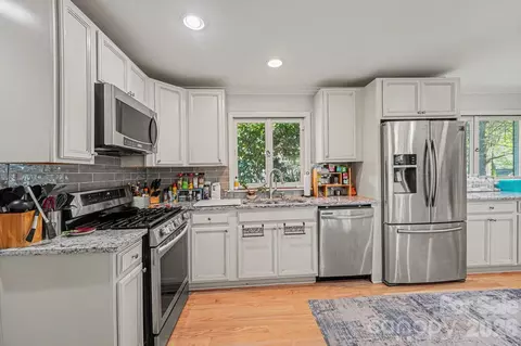 Kitchen - 507 Florham Dr, High Point, NC 27262 photo 1 of 3