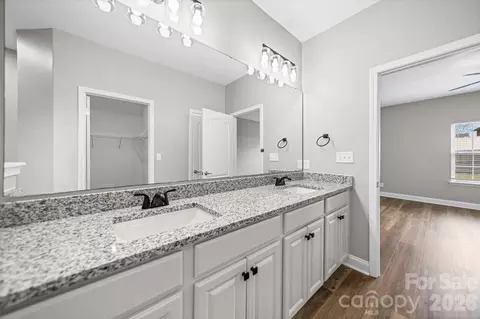 Entry Way - 7219 Ogden Pl, Denver, NC 28037 photo 5 of 6