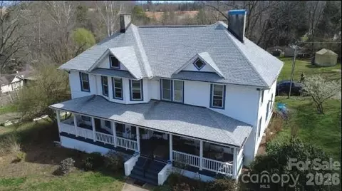 11 Old Candler Town Rd, Candler, NC 28715