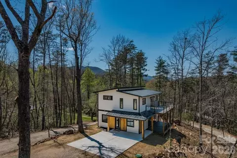 85 Elrod Dr, Ela, NC 28789