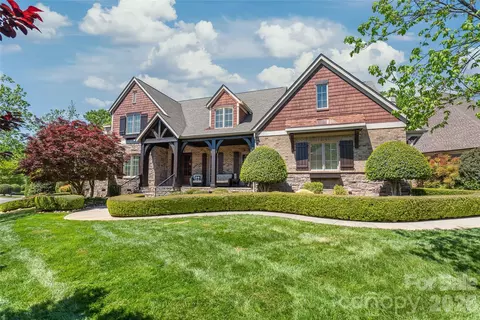 9222 Clerkenwell Dr, Waxhaw, NC 28173