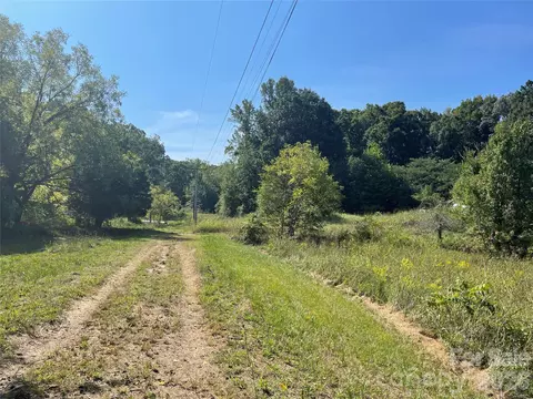 4736 S Main St, Winston Salem, NC 27127