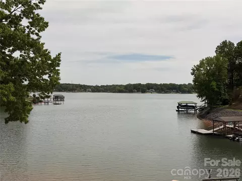 19011 Kailua Cir, Tega Cay, SC 29708