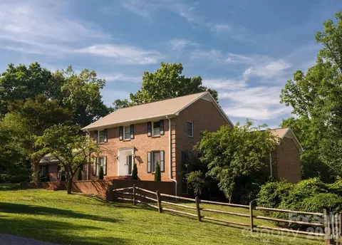 113 Woodstream Cir, Mooresville, NC 28117