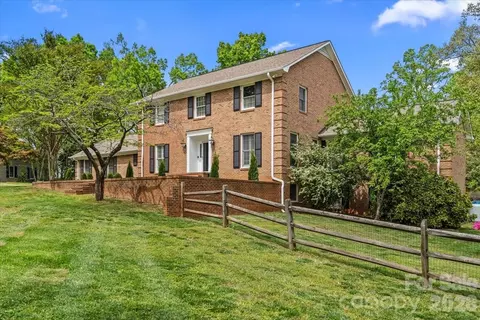113 Woodstream Cir, Mooresville, NC 28117