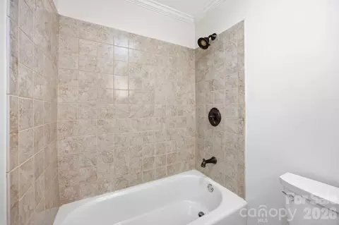 Bath - 101 Spruce Dr, Salisbury, NC 28147 photo 2 of 5
