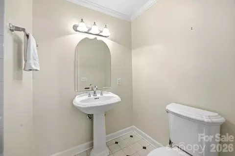 Bath - 101 Spruce Dr, Salisbury, NC 28147 photo 3 of 5