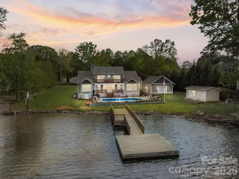 1786 Riverview Rd, Lexington, NC 27292