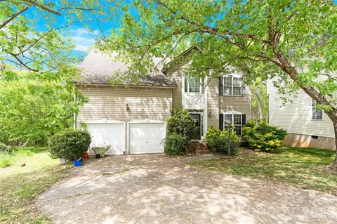 2536 Thornfield Rd, Charlotte, NC 28273