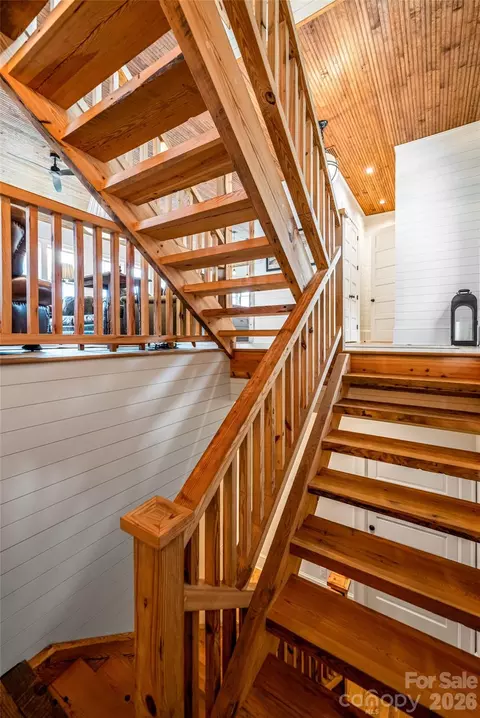 Entry Way - 51 Summit Rd, Swannanoa, NC 28778 photo 2 of 2