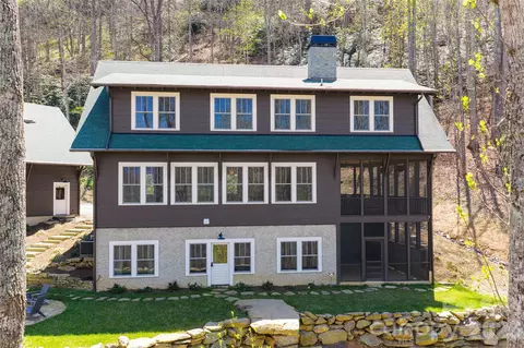 Exterior - 51 Summit Rd, Swannanoa, NC 28778 photo 1 of 7