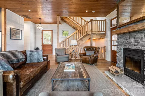Living - 51 Summit Rd, Swannanoa, NC 28778 photo 1 of 1