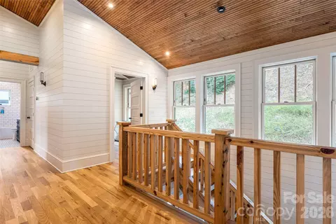 Entry Way - 51 Summit Rd, Swannanoa, NC 28778 photo 1 of 2