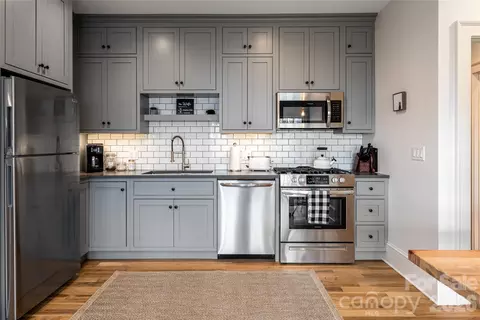 Kitchen - 51 Summit Rd, Swannanoa, NC 28778 photo 3 of 3