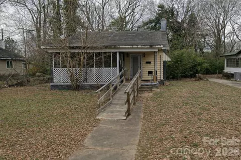 7 Bolt Dr, Shelby, NC 28150
