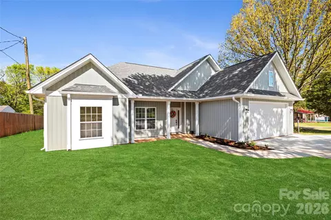 521 Cedar St, Troutman, NC 28166