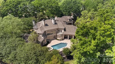 8600 Fairview Rd, Charlotte, NC 28226