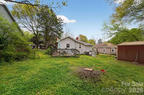 1043 Wellman St, Gastonia, NC 28054