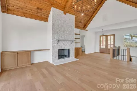 Living - 380 Greystone Dr, Boone, NC 28607 photo 3 of 10