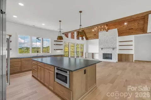 Living - 380 Greystone Dr, Boone, NC 28607 photo 7 of 10