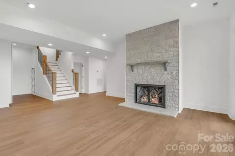 Living - 380 Greystone Dr, Boone, NC 28607 photo 10 of 10