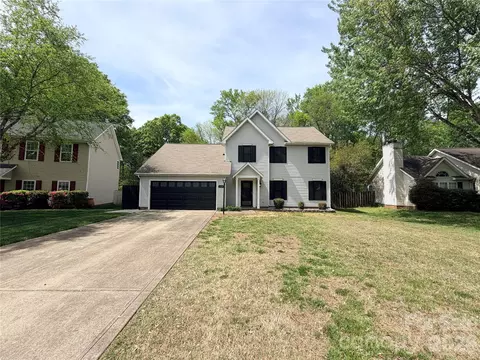 6218 Old Corral St, Charlotte, NC 28277